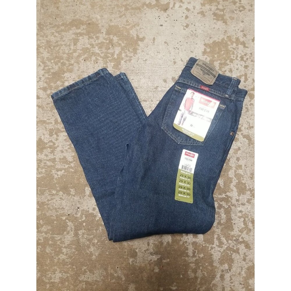 NWT Wrangler Regular Fit Size 29 X 30 Five Star Premium Denim U-Shape More Room